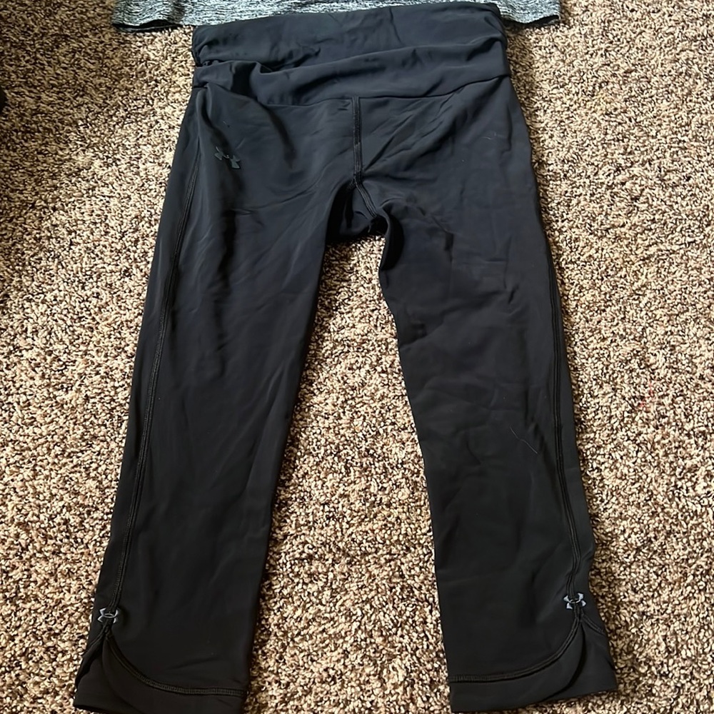 Under Armour xs cropp leggings and tank